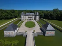 Château-Hôtel de Bourron Hotele w: Montcourt-Fromonville