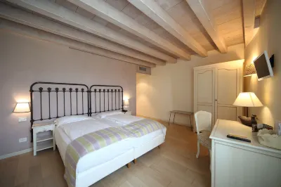 Hotel Villa Moron Hotel in zona Novaia