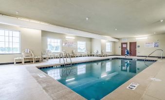 Cobblestone Inn & Suites - Holyoke