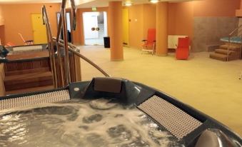 호텔 하롬 구나르