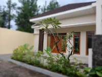 Abhaya Villa Hotel a Wonosobo