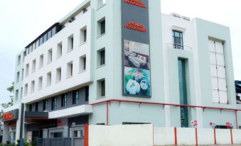 Max Hotels Prayagraj