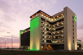 Holiday Inn and Suites Mexico Felipe Angeles Airport
