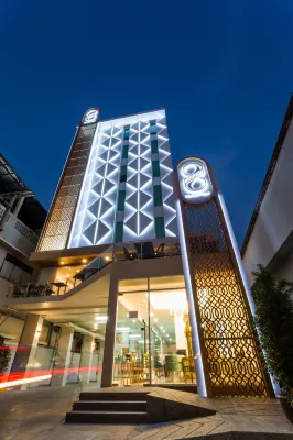 The 8 Hotel Udonthani فنادق في 