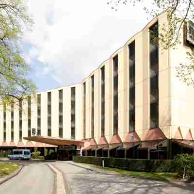 NH Luxembourg Airport Hotel Exterior