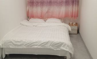 Yijia Homestay (Longdu Street)