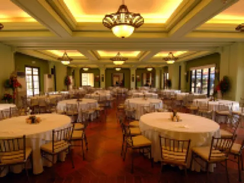 Planta Centro Bacolod Hotel & Residences