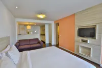 Hotel Orizzonte Niteroi by Atlantica Hotels near Igreja Sarça que Arde - Libertando vidas e curando almas através da palavra