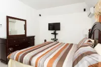 New Kingston Guest Apt at Fairway Các khách sạn ở Harbour View
