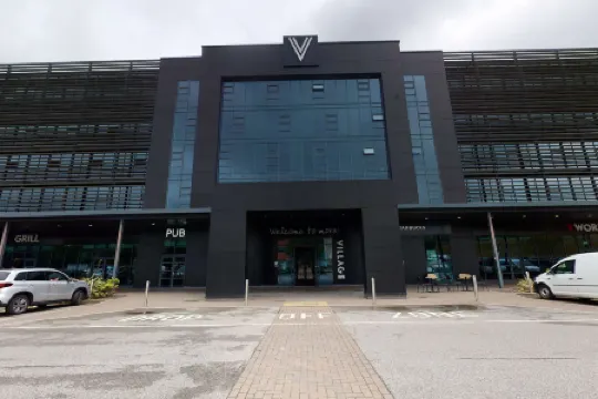 Village Hotel Leeds South