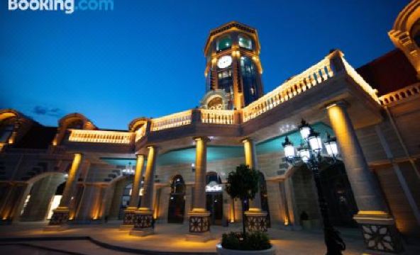 Saat Meydani Nakhchivan - Housity