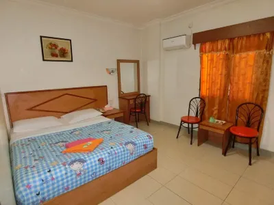 Hotel Super 888 Hotel dekat Ruko BALI
