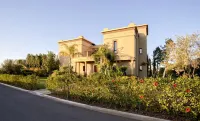 Villa with private swimming pool and golf