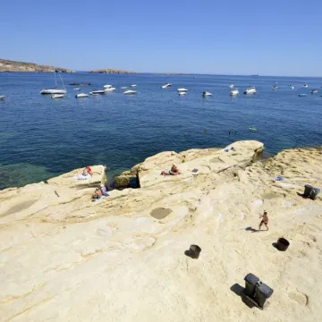 Seashells 2 Bedroom Apartment by Getaways Malta