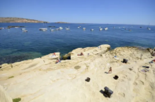 Seashells 2 Bedroom Apartment by Getaways Malta