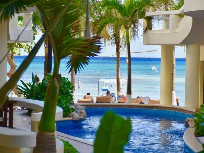 Playa Palms Beach Hotel