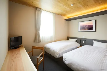 ＨＯＴＥＬ　ＳＬＯＷ　ＶＩＬＬＡＧＥ