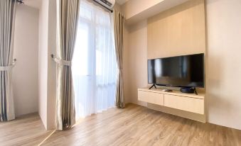 Cozy and Simple Big Studio Vasanta Innopark Apartment