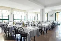 Hotel Emilia - Aamiainen