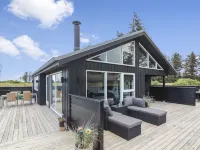 "Minna" - 975m from the Sea