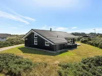 "Lex" - 150m from the Sea