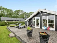 "Ullakarin" - 350m from the Sea Hotels in Hedensted