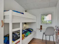 "Sebbi" - 90m from the Sea - Homestays