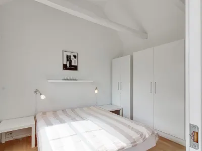 "Tinne" - 400m from the Sea