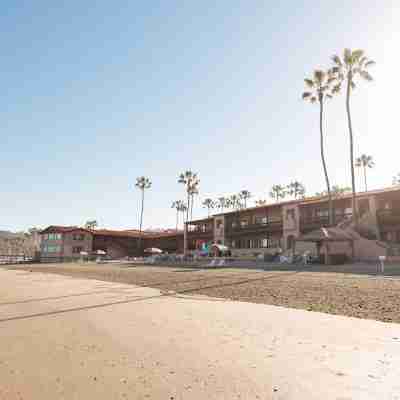 La Jolla Beach and Tennis Club Hotel Exterior