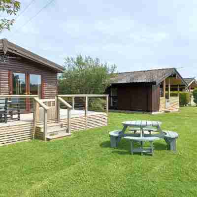 Green View Lodges Hotel Exterior