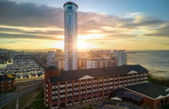 斯旺西德爾塔酒店