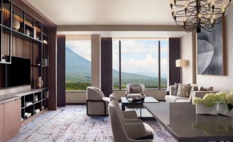 Higashiyama Niseko Village, a Ritz-Carlton Reserve