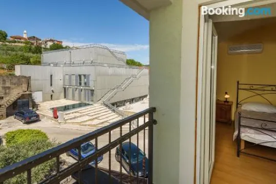 杜賈達伊瑪特旅館