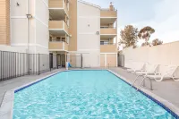 سوبر 8 باي ويندام ناشونال سيتي تشولا فيستا فنادق في Bonita