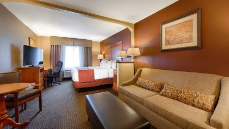 Best Western Plus Deer Park Hotel and Suites