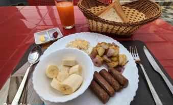 Nyadha House Bed & Breakfast