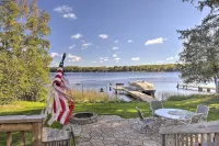 Hurley Lakefront Hideaway w/ Fire Pit & Dock! - Parkering