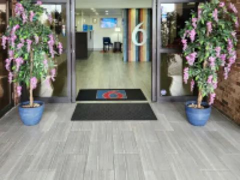 โมเทล 6 โคลัมบัส จอร์เจีย - ดาวน์ทาวน์ โรงแรมในโคลัมบัส