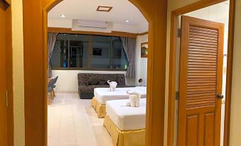 Seaview Sriracha Hotel