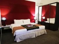 Grand Barakah Hotel Các khách sạn gần Sree Krishna Temple