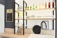 Kyriad la Rochelle Centre Ville - bar