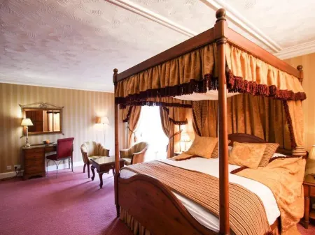 Leasowe Castle Hotel
