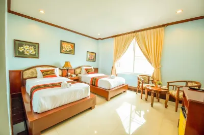 Soubandith Hotel Hotels near Champasak Historical Heritage Museum