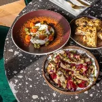 The House Hotel Al Khiran - Завтрак