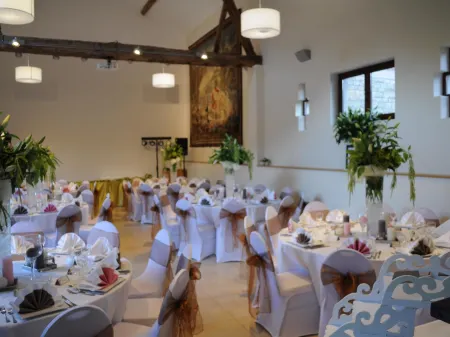 Hôtel - Ferme du Château d'Ahin Отели в г. Жее