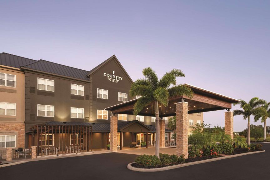 Country Inn & Suites by Radisson, Bradenton-Lakewood Ranch, FL