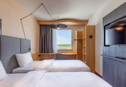 Ibis Friedrichshafen Airport MesseHotel Overview