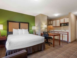 Extended Stay America Select Suites - Rockford - State Street