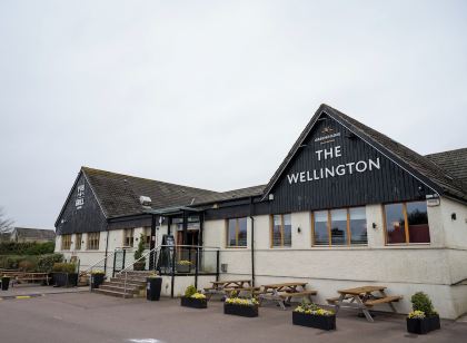 Wellington Hotel by Greene King Inns