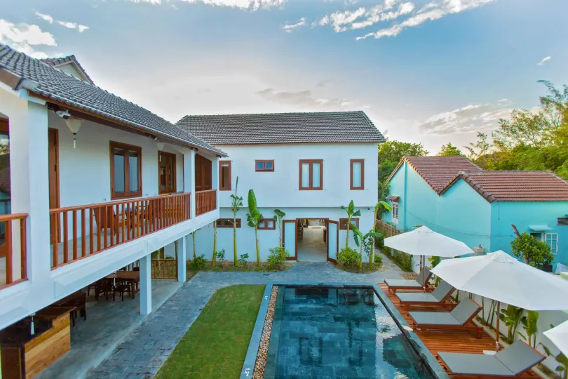 Vina Beach Pool Villas